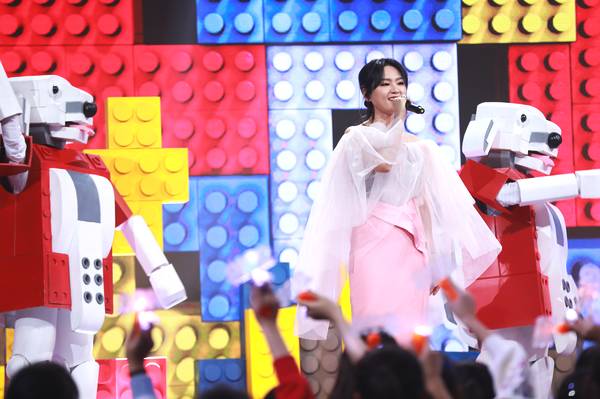 周筆暢尚雯婕吉克雋逸加盟CCTV網(wǎng)絡(luò)春晚