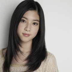 三吉彩花?