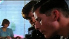 制作特輯之艾瑞克·斯托羅茲