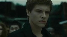 國際版預(yù)告片